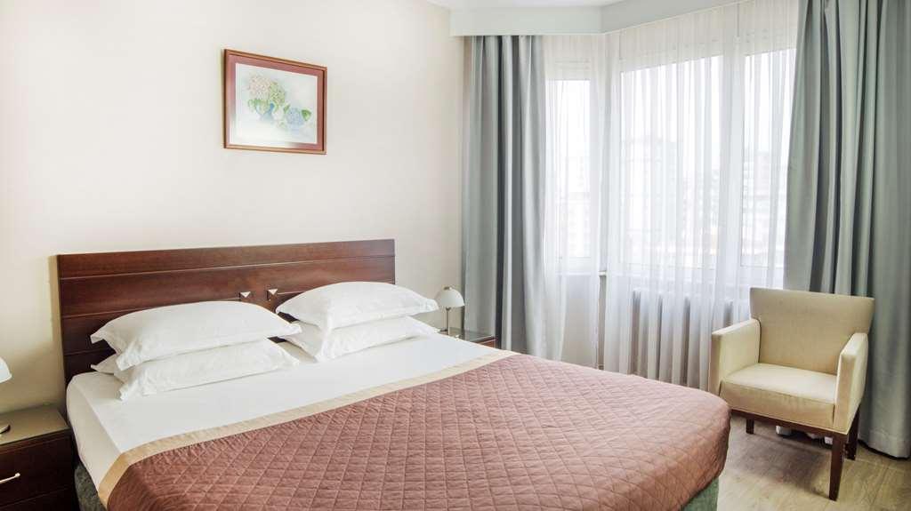 The Marmara Suadiye Residence Istanbul Room photo