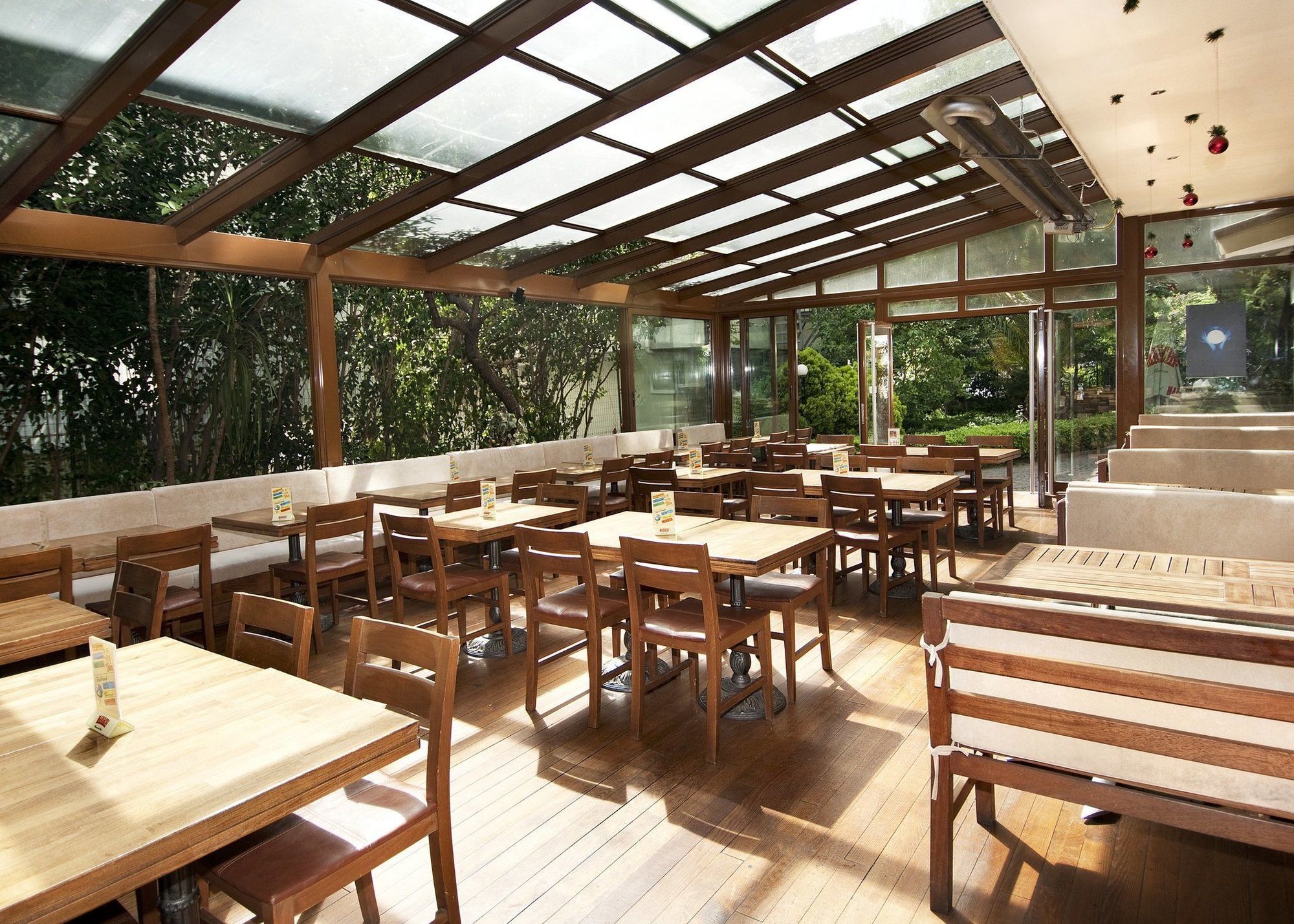 The Marmara Suadiye Residence Istanbul Restaurant photo